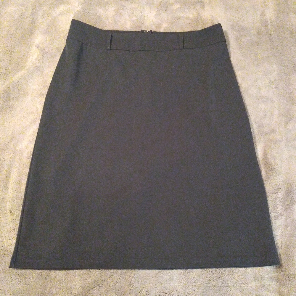 ENT Entrancy Black skirt Size L